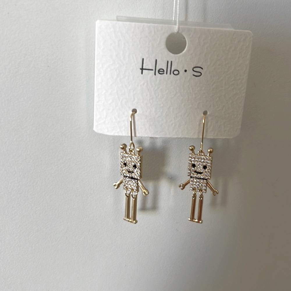 Hello.s earrings